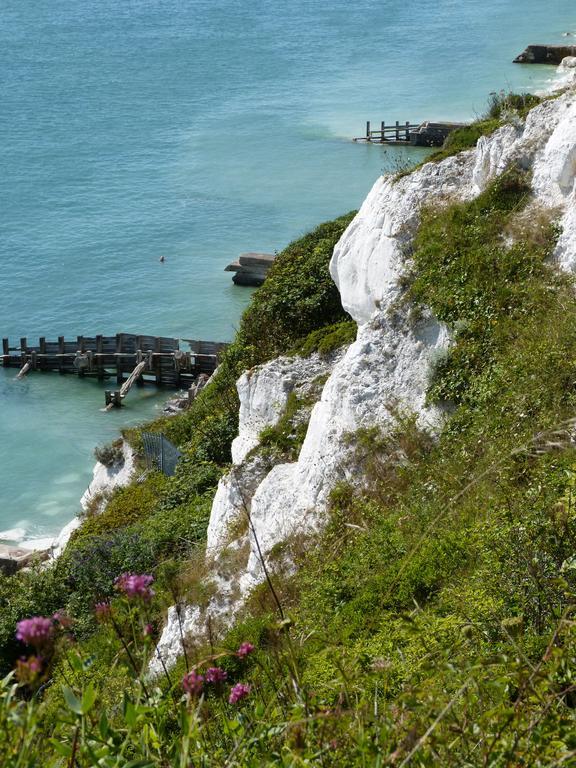 The Iverna Eastbourne Zewnętrze zdjęcie